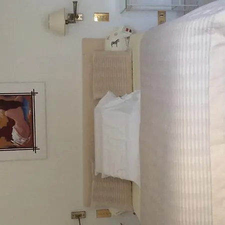 Yoda Bed & Breakfast